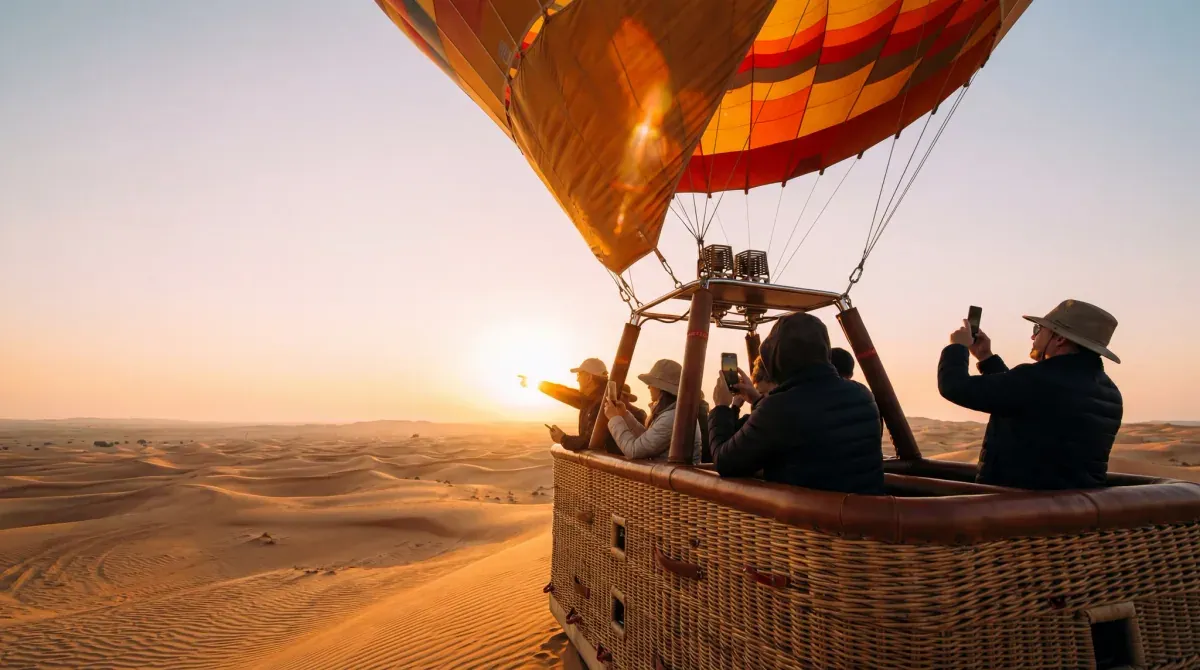Guests in the basket at first light after an early hotel pickup